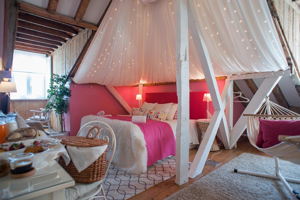 No Limit Bairro Alto Hostel ลิสบอน ภายนอก รูปภาพ