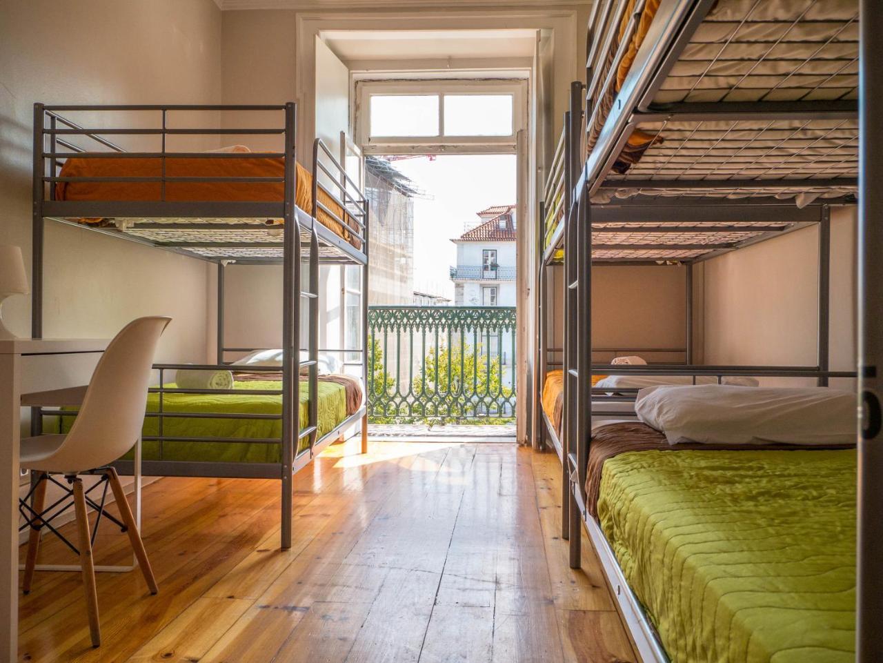 No Limit Bairro Alto Hostel ลิสบอน ภายนอก รูปภาพ