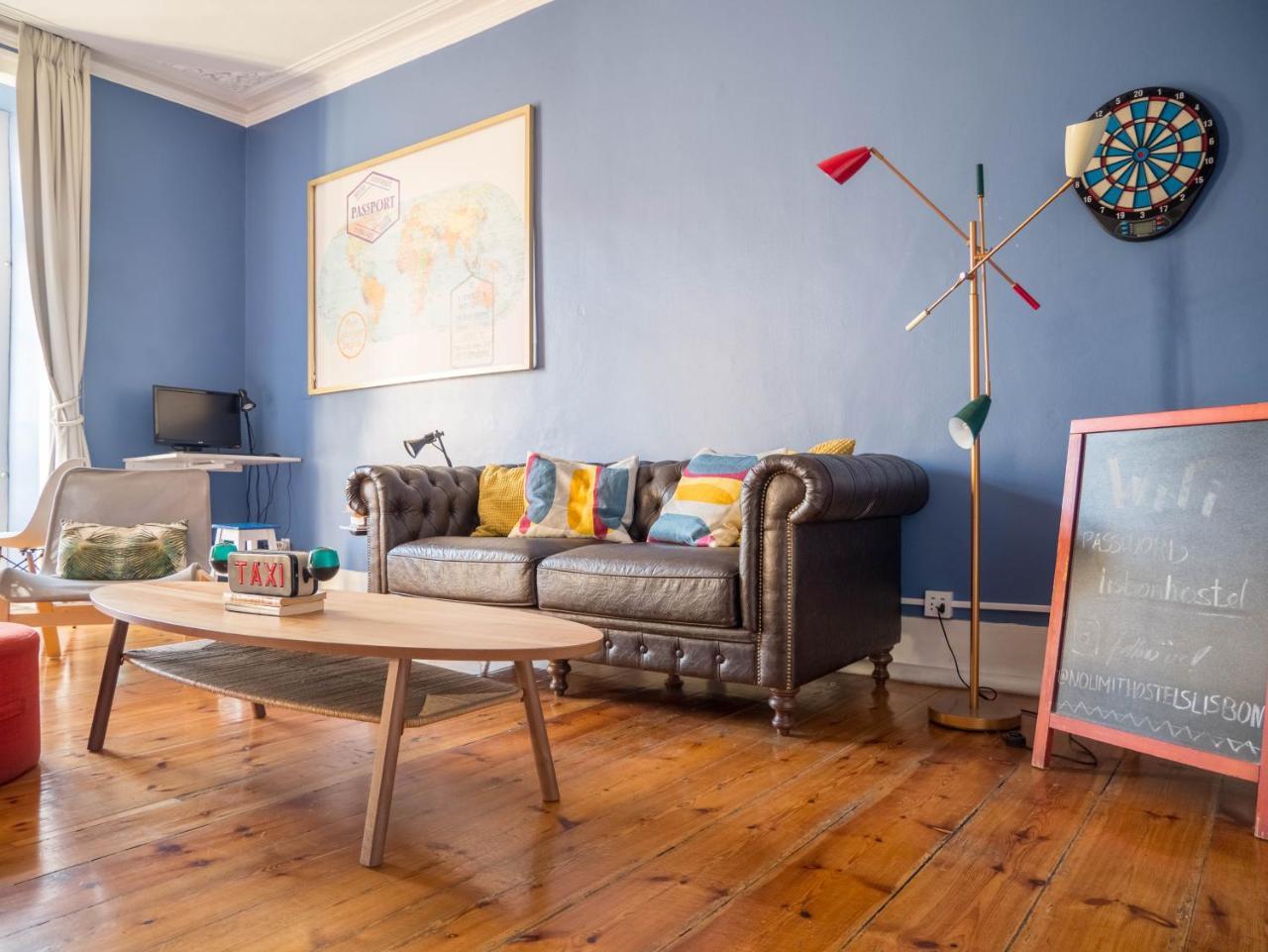 No Limit Bairro Alto Hostel ลิสบอน ภายนอก รูปภาพ